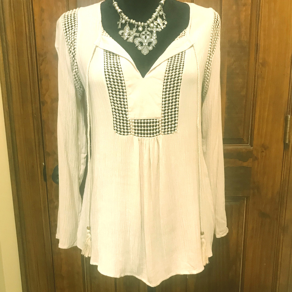 Daniel Rainn long sleeve peasant top